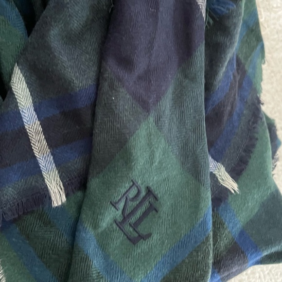 Ralph Lauren Navy and Green Large Plaid Fringed Scarf - Picture 7 of 8